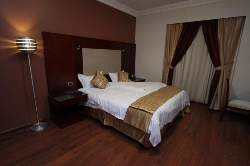 Hotel Nuzol Tala Khafji Habitación foto