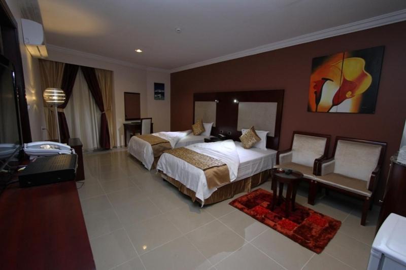 Hotel Nuzol Tala Khafji Habitación foto